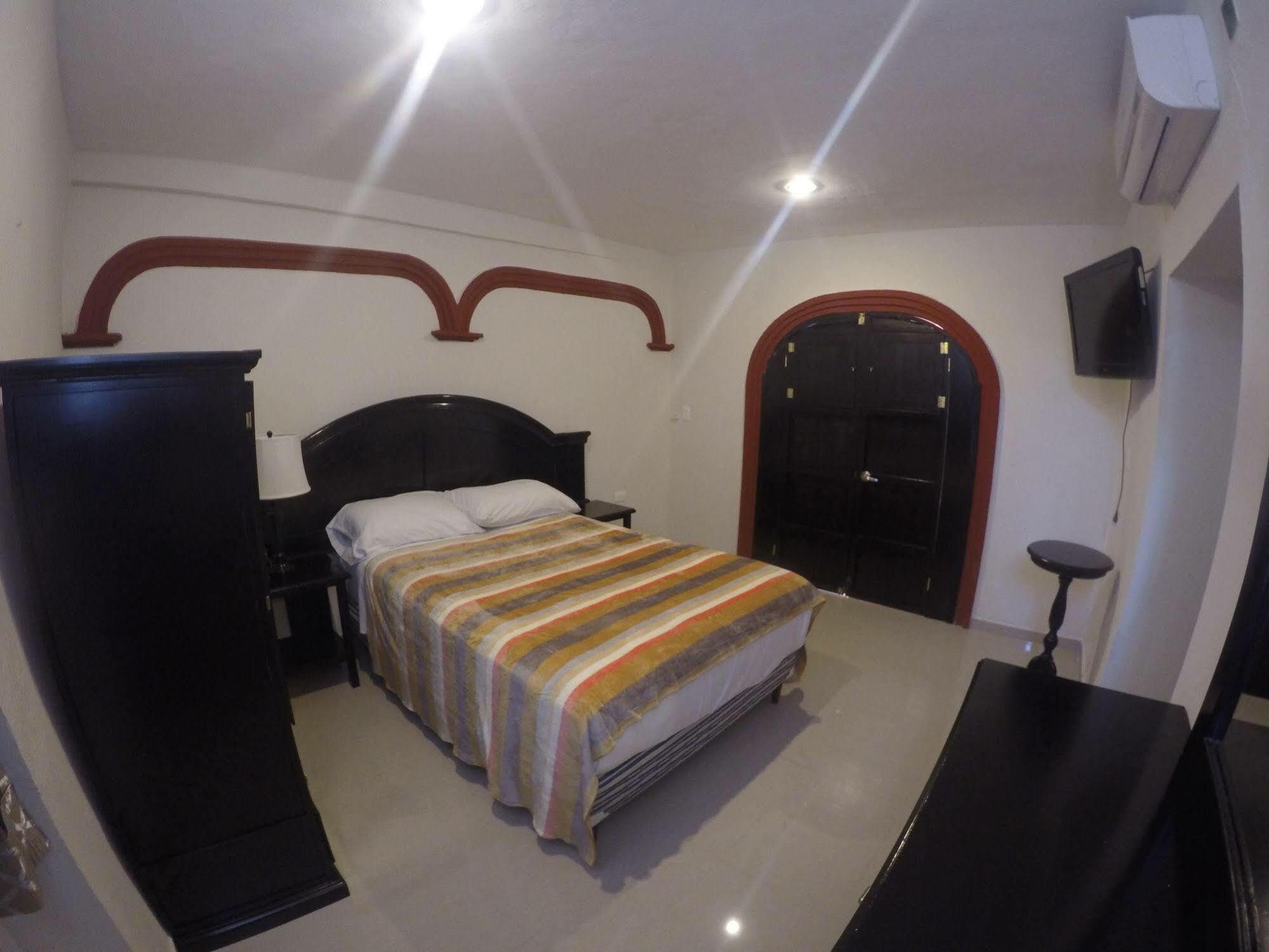 Hotel Quinta Marciala Mx Valladolid  Luaran gambar